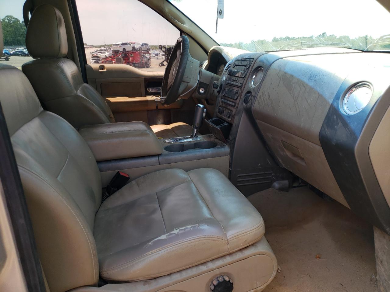 Photo 5 from auction – 2006 FORD F150 SUPER with VIN 1FTPW12506FA48311