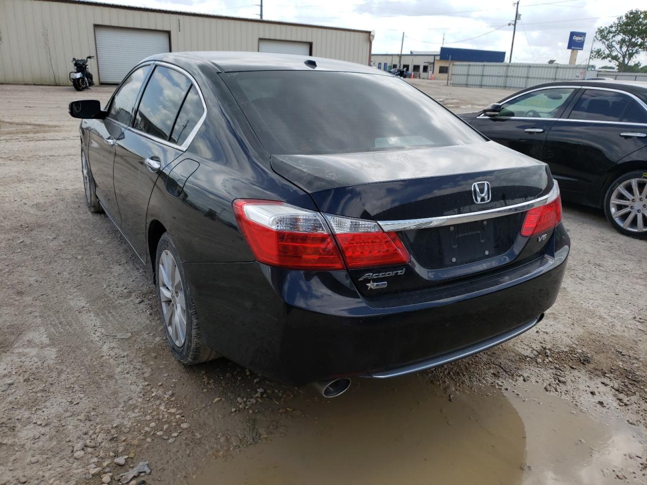 Photo 3 from auction – 2014 HONDA ACCORD EXL with VIN 1HGCR3F87EA000016