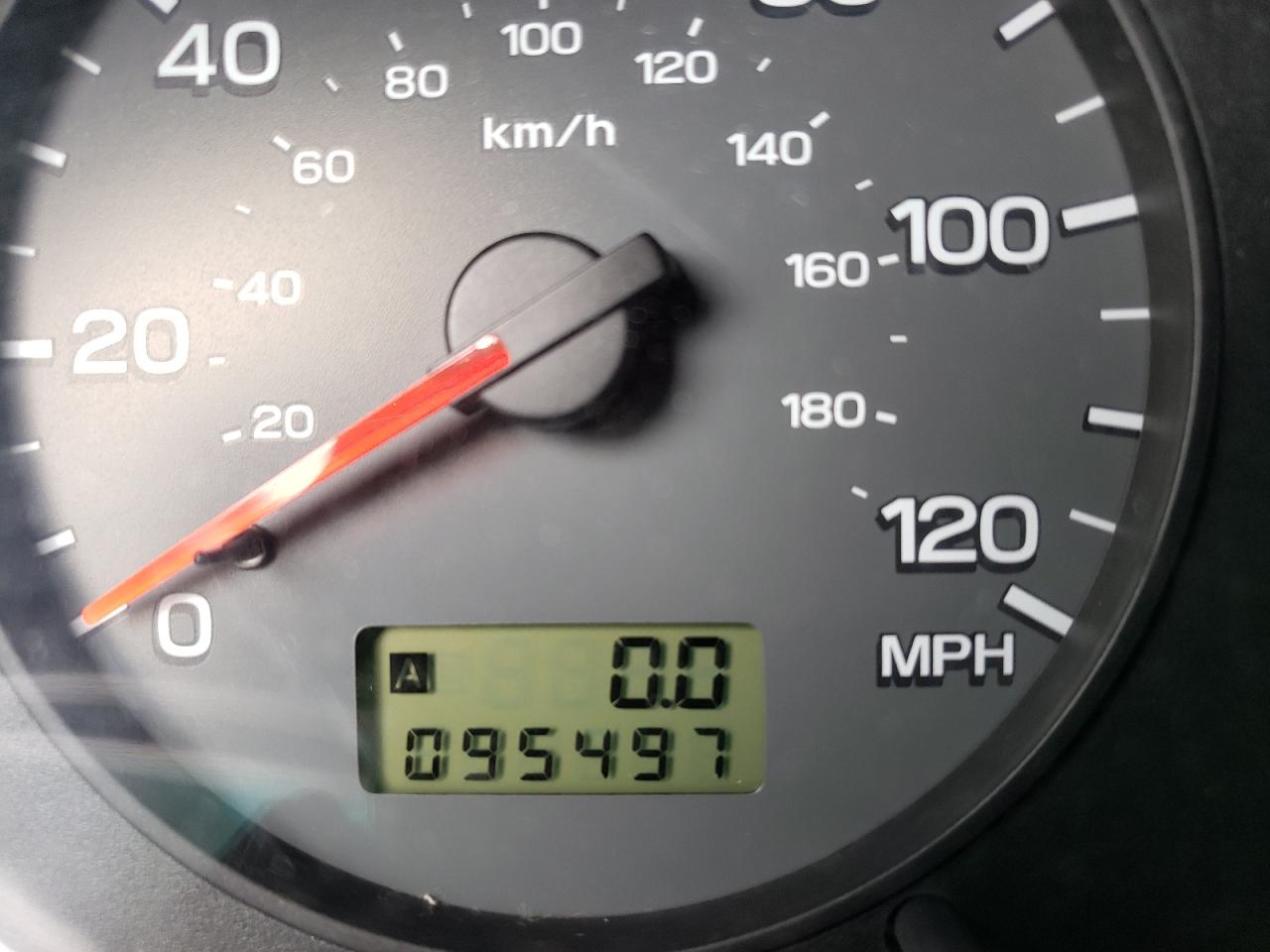Photo 8 from auction – 2001 SUBARU FORESTER L with VIN JF1SF63591H718737
