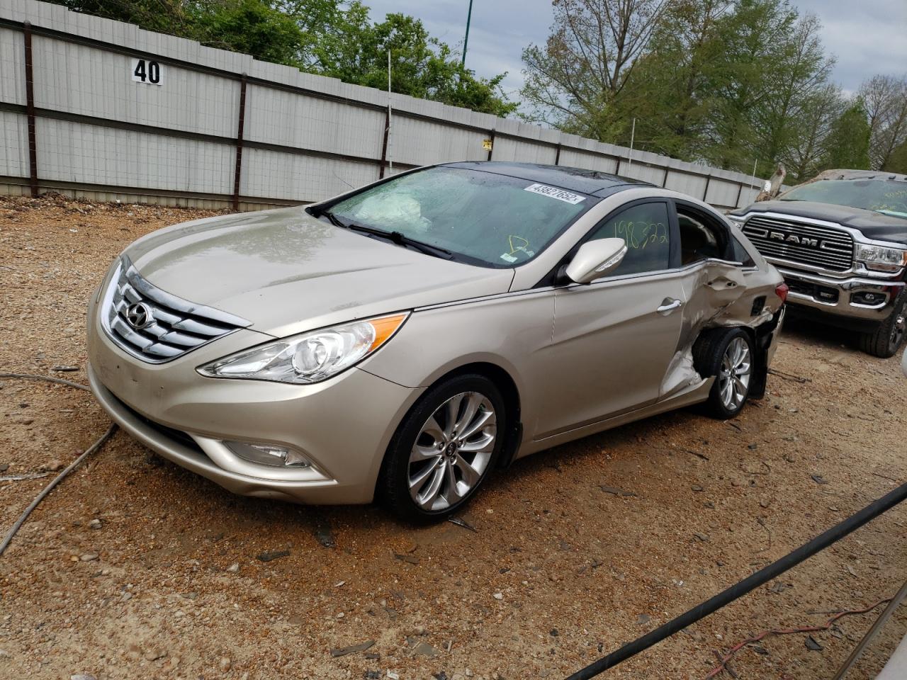 Photo 2 from auction – 2012 HYUNDAI SONATA SE with VIN 5NPEC4ABXCH321734
