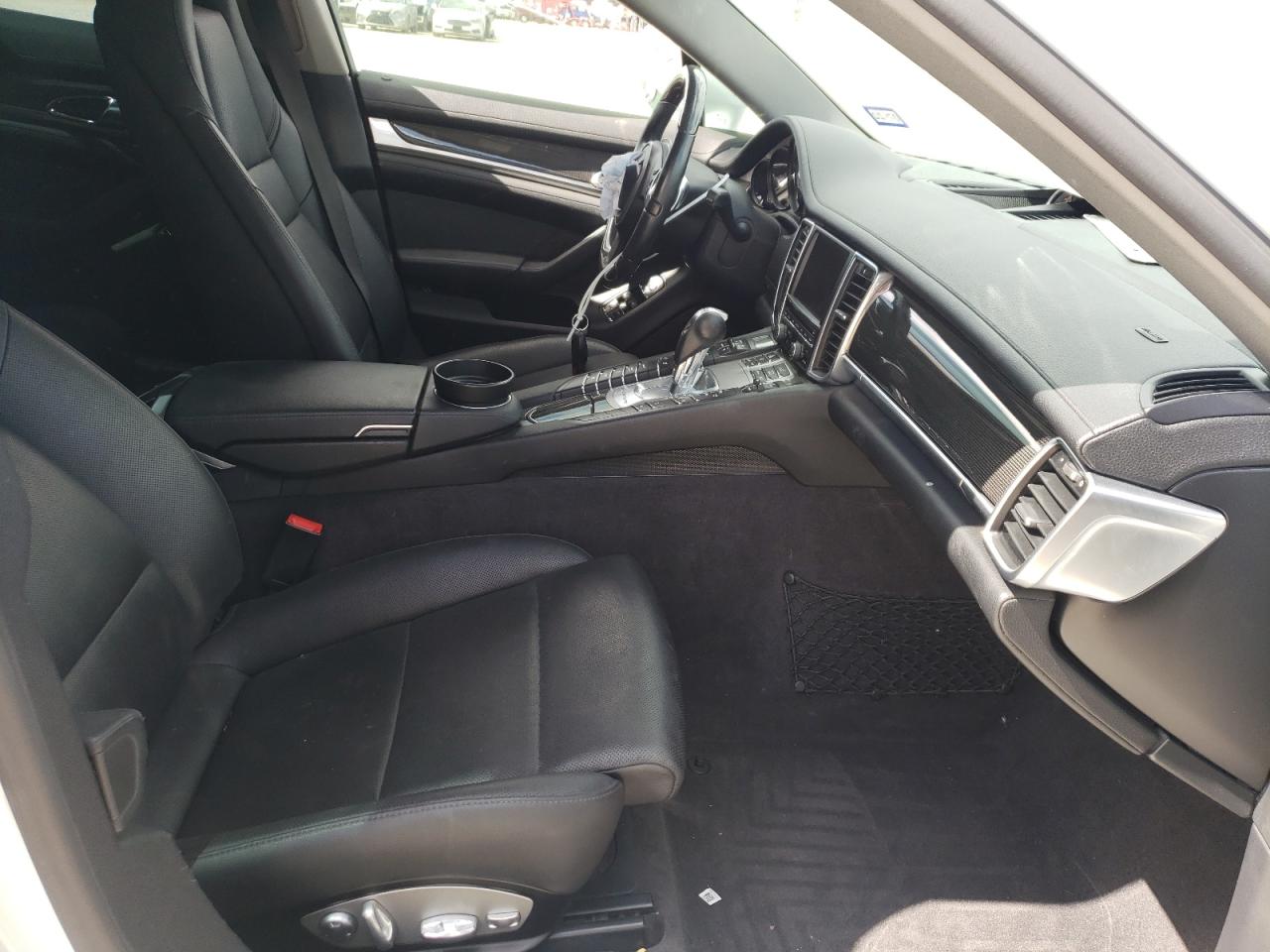 Photo 5 from auction – 2016 PORSCHE PANAMERA S with VIN WP0AB2A73GL050714