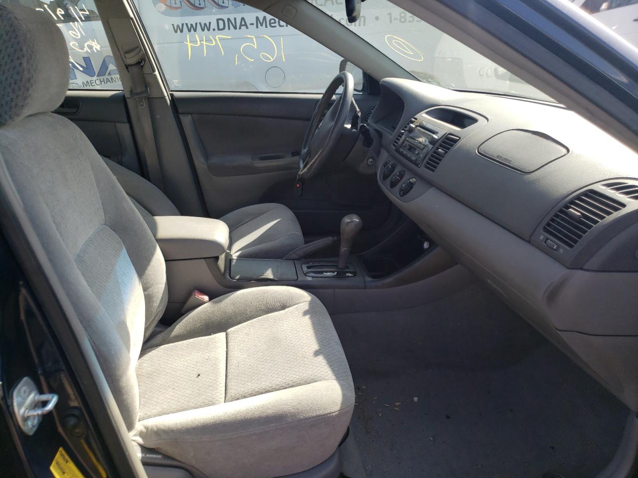 Photo 5 from auction – 2003 TOYOTA CAMRY LE with VIN 4T1BE30K13U231673