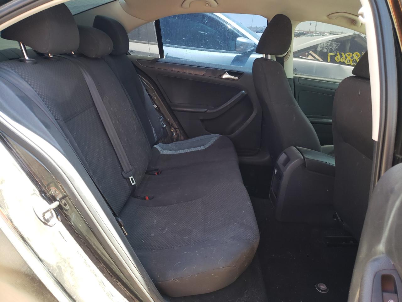 Photo 6 from auction – 2014 VOLKSWAGEN JETTA BASE with VIN 3VW2K7AJ2EM430777