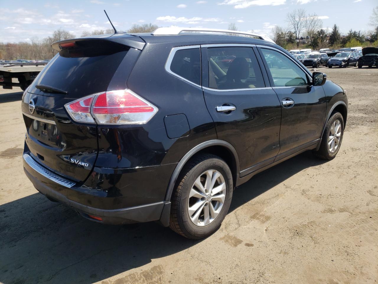 Photo 4 from auction – 2016 NISSAN ROGUE S with VIN KNMAT2MV6GP651650