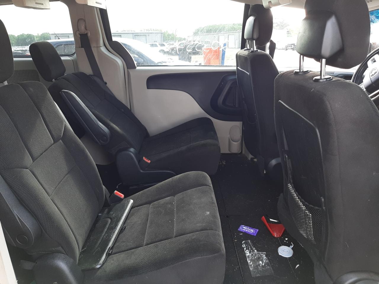 صورة رقم 6 من المزاد - 2012 DODGE GRAND CARA مع VIN 2C4RDGDG3CR128884