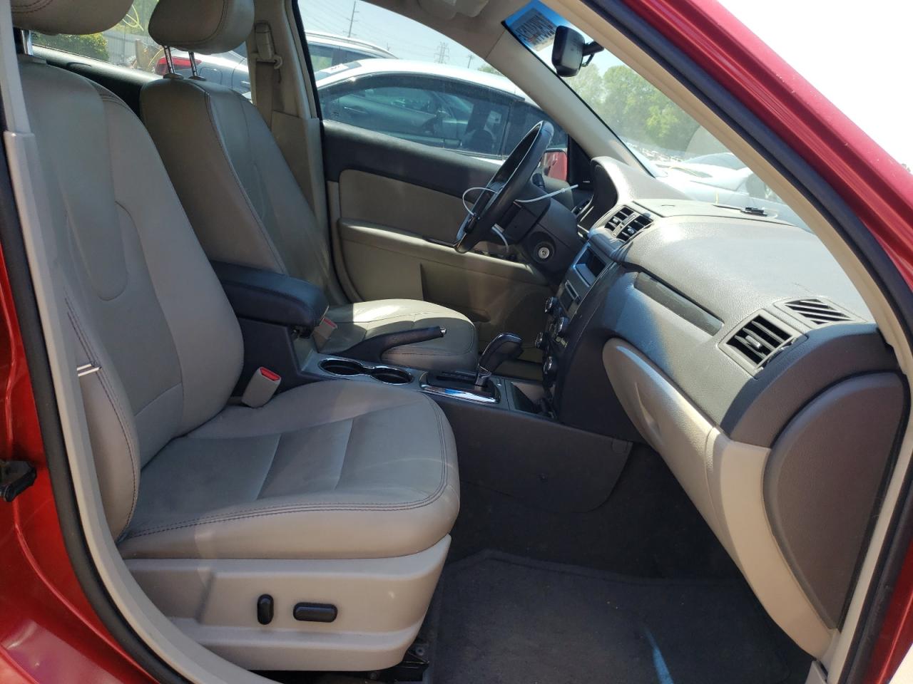 Photo 5 from auction – 2011 FORD FUSION SEL with VIN 3FAHP0JA0BR308574