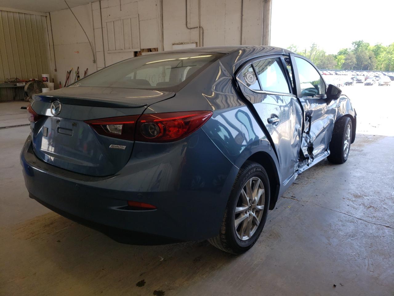 Photo 4 from auction – 2014 MAZDA 3 TOURING with VIN JM1BM1V78E1186056