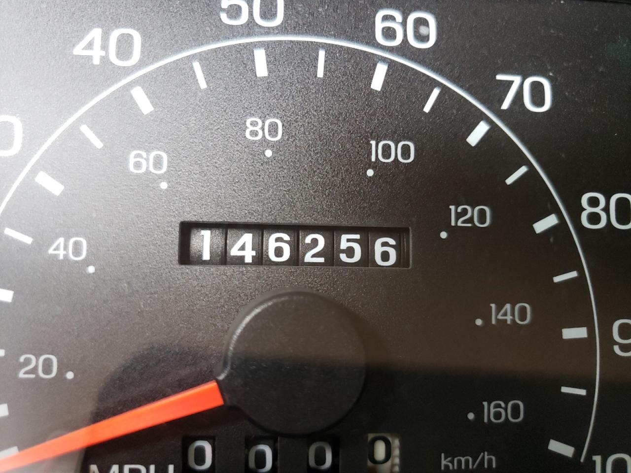 Photo 8 from auction – 2001 FORD EXCURSION with VIN 1FMNU43S51EC36769