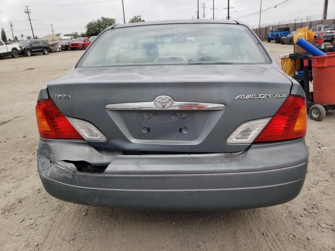 Photo 9 from auction – 2001 TOYOTA AVALON XL with VIN 4T1BF28B41U141605