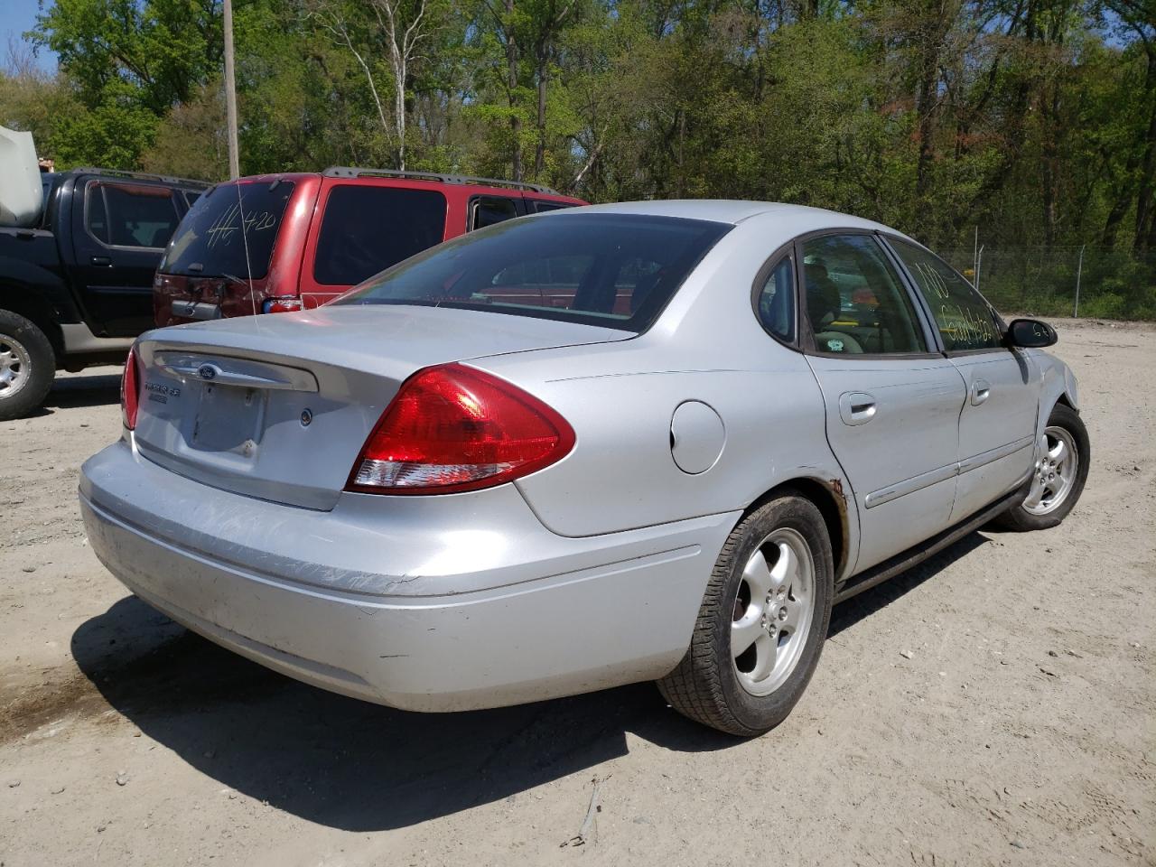 Photo 4 from auction – 2006 FORD TAURUS SE with VIN 1FAFP53U56A126896