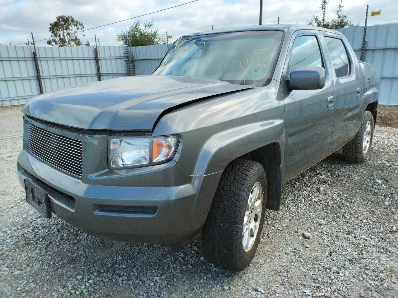 Photo 2 from auction – 2008 HONDA RIDGELINE with VIN 2HJYK16498H526434
