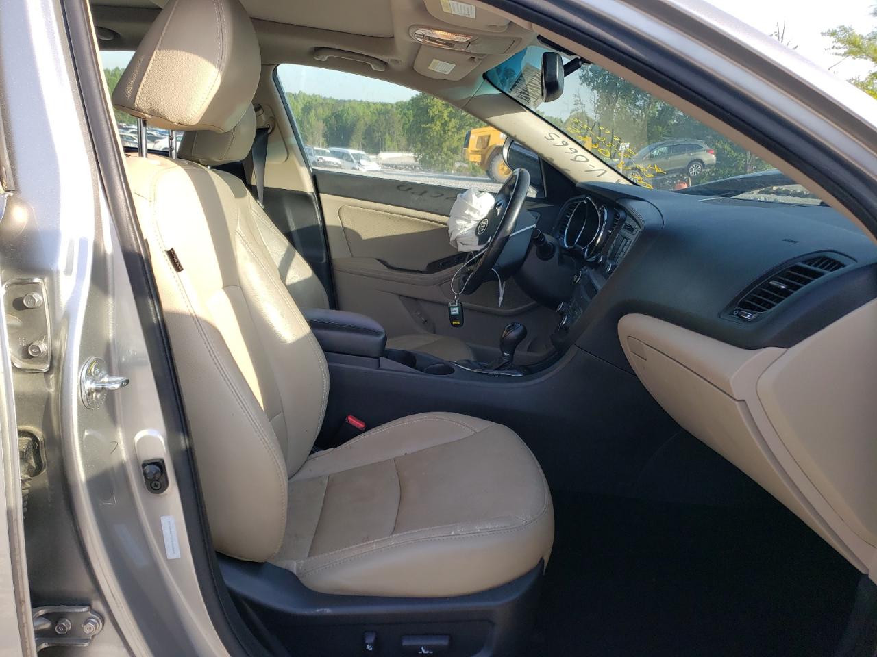 Photo 5 from auction – 2012 KIA OPTIMA EX with VIN 5XXGN4A71CG060665