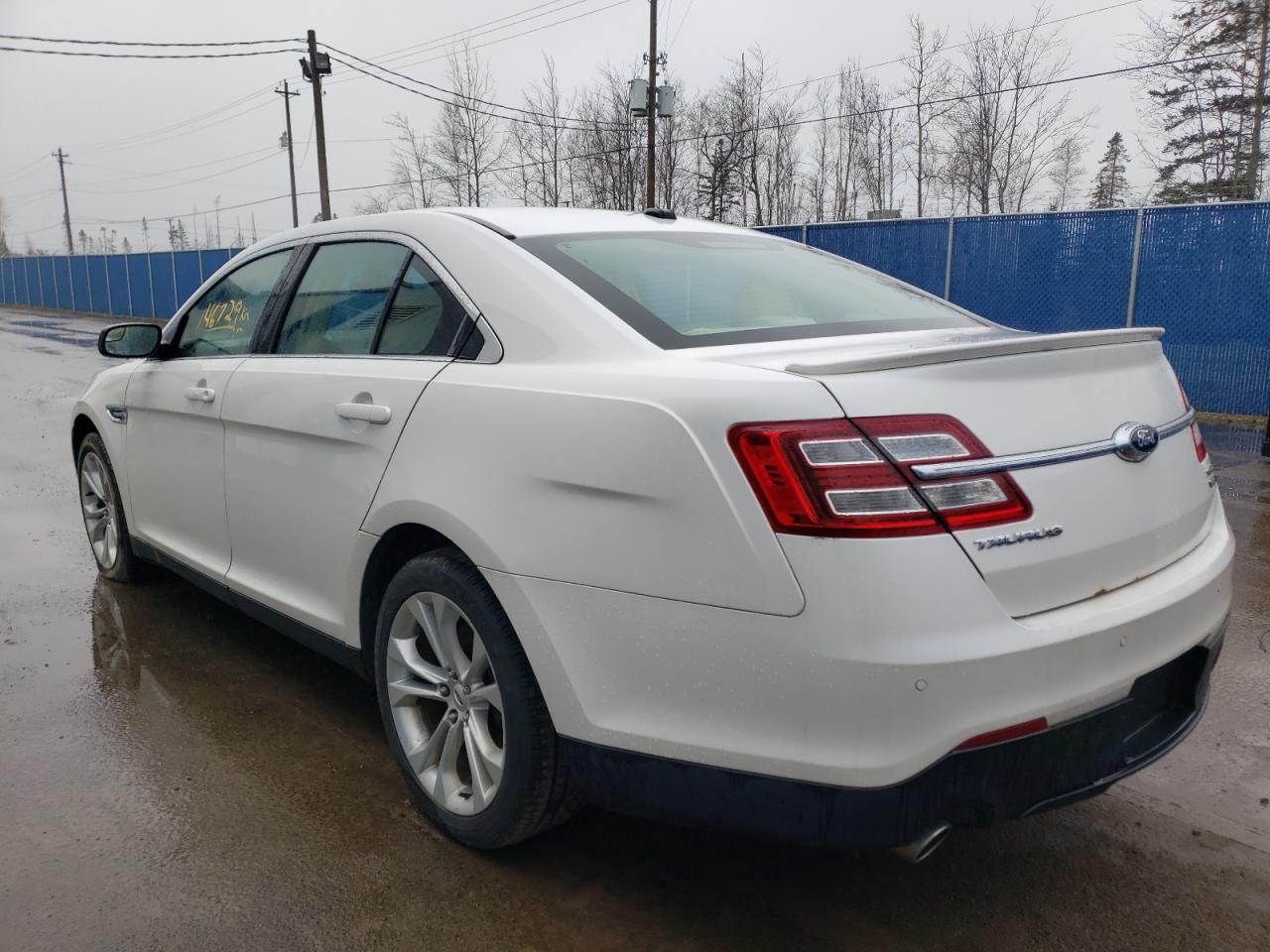 Photo 3 from auction – 2013 FORD TAURUS SEL with VIN 1FAHP2H81DG115567