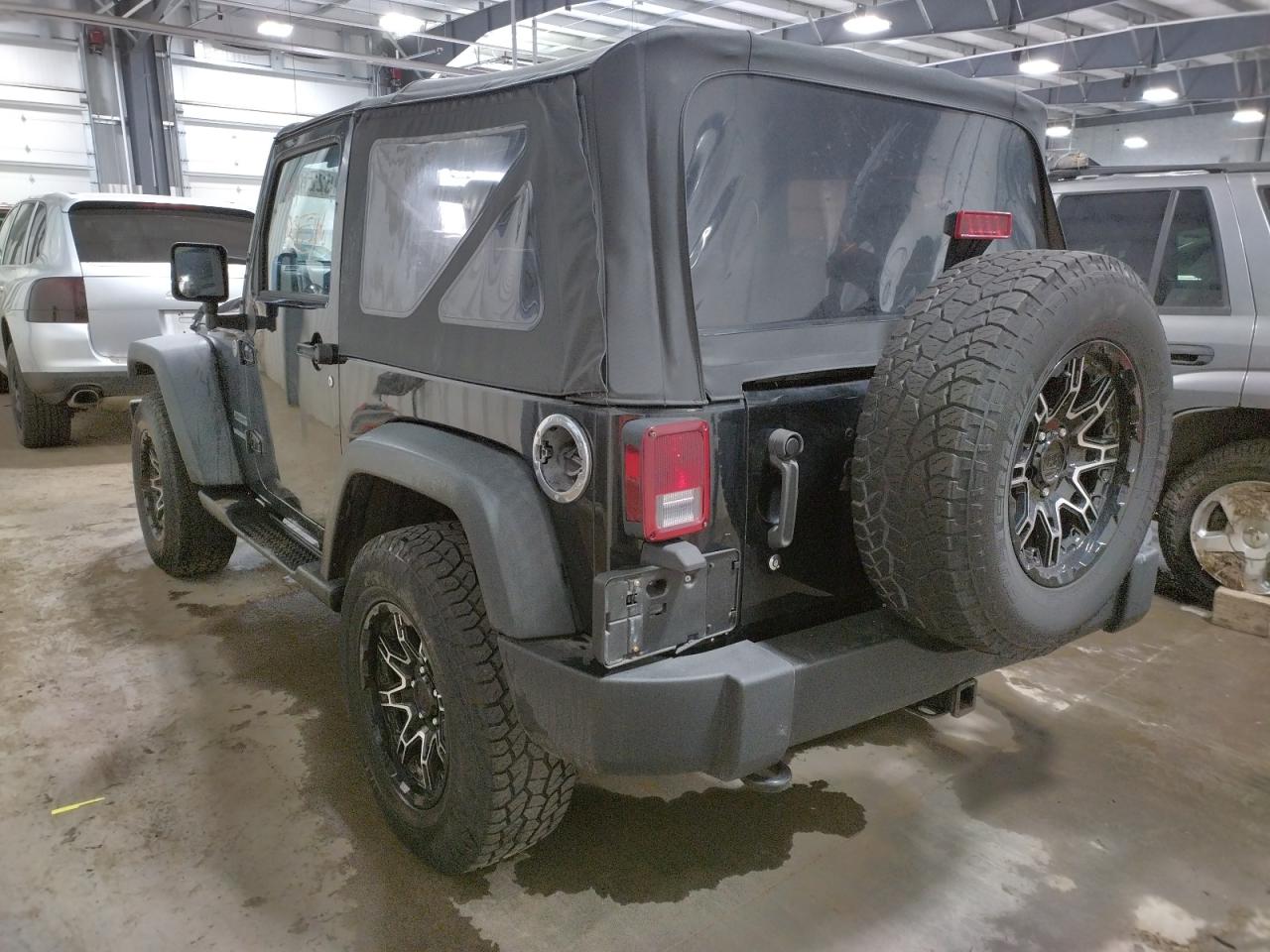 Photo 3 from auction – 2010 JEEP WRANGLER S with VIN 1J4AA2D10AL175729