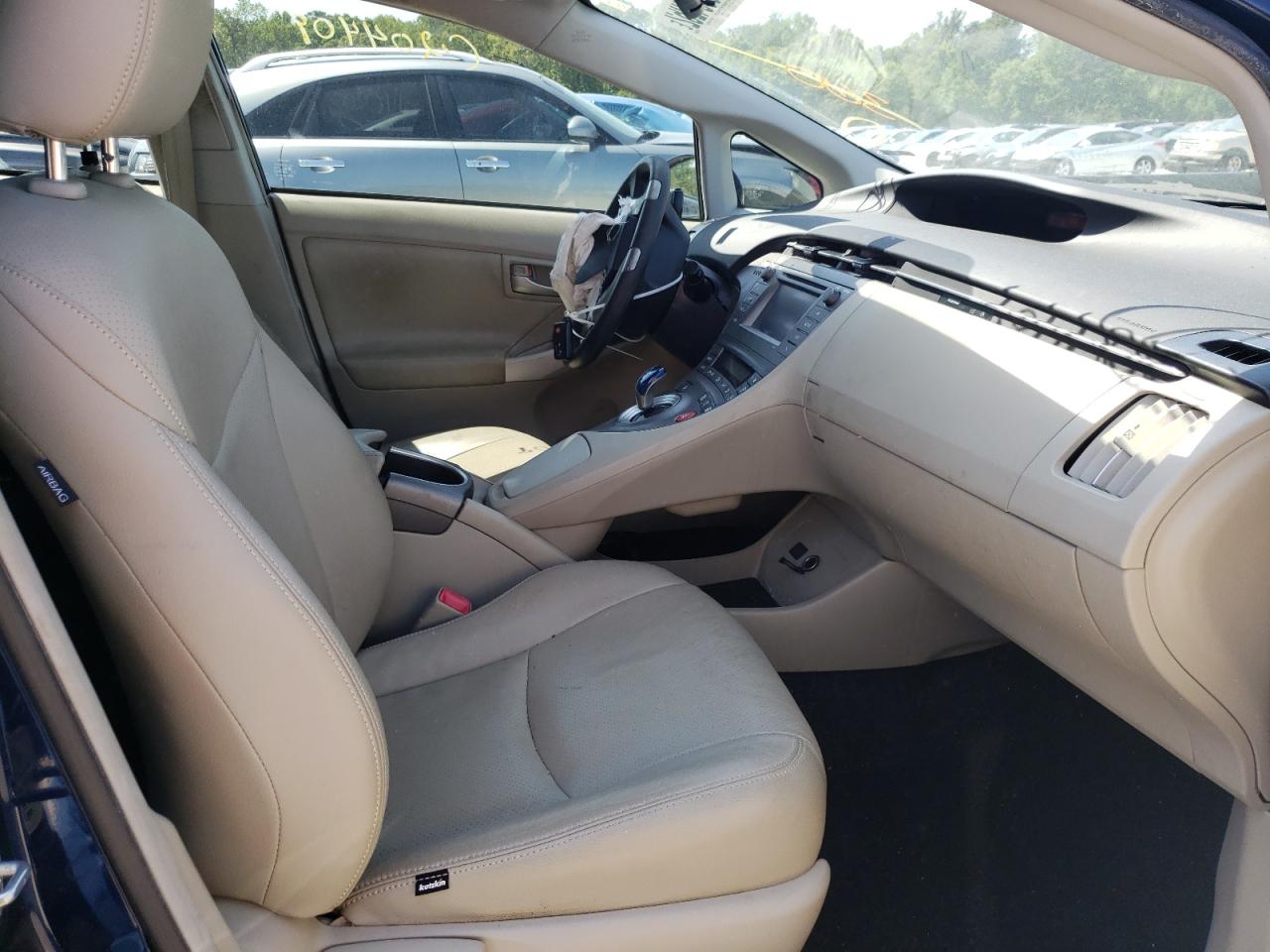 Photo 5 from auction – 2012 TOYOTA PRIUS with VIN JTDKN3DU3C1543074