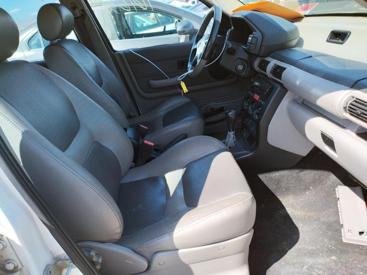 Photo 5 from auction – 2002 LAND ROVER FREELANDER with VIN SALNY22212A209262
