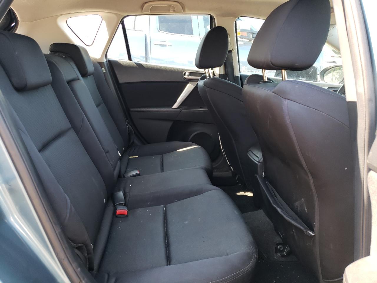 Photo 6 from auction – 2010 MAZDA 3 S with VIN JM1BL1H57A1346953