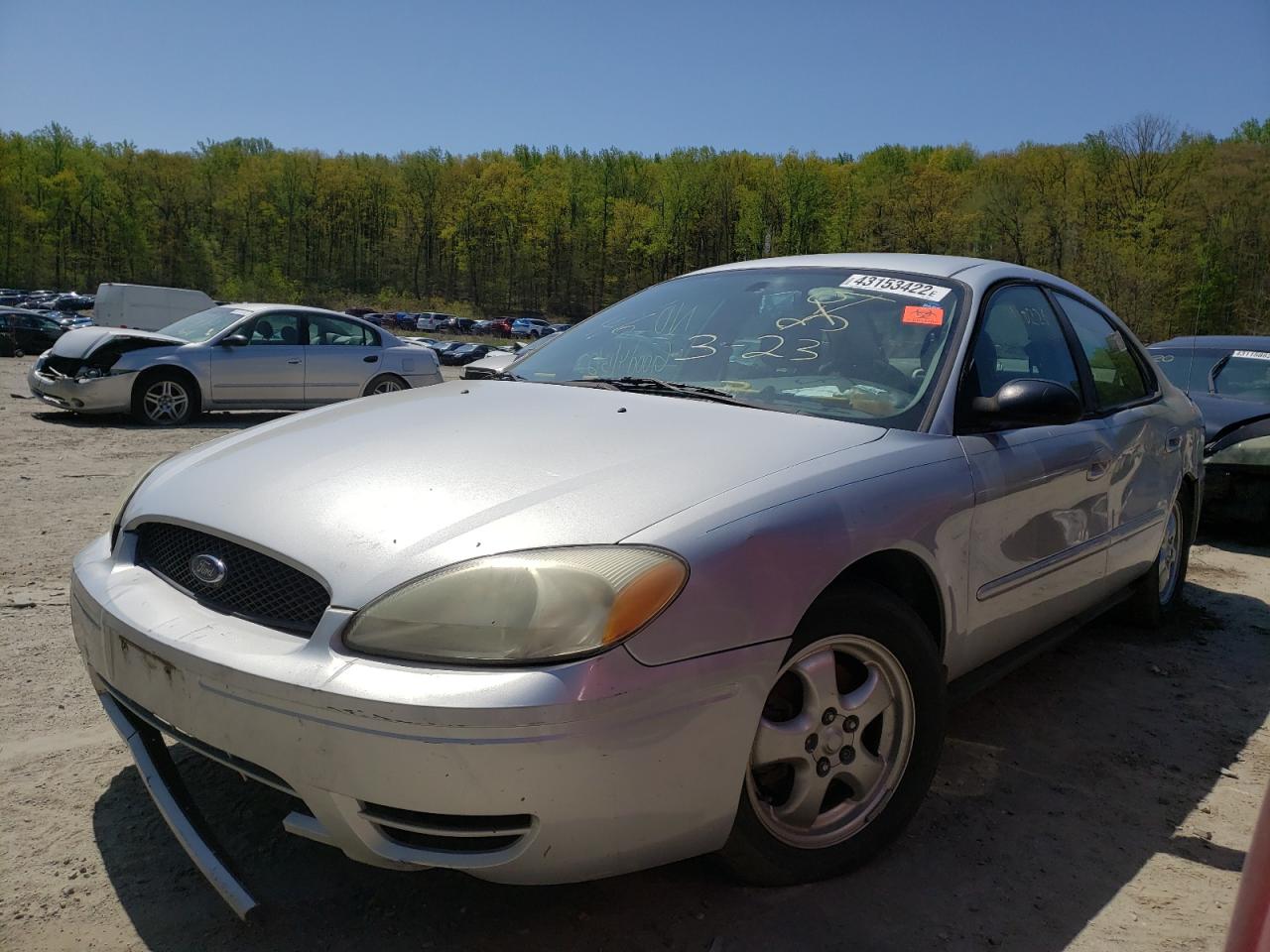 Photo 2 from auction – 2006 FORD TAURUS SE with VIN 1FAFP53U56A126896