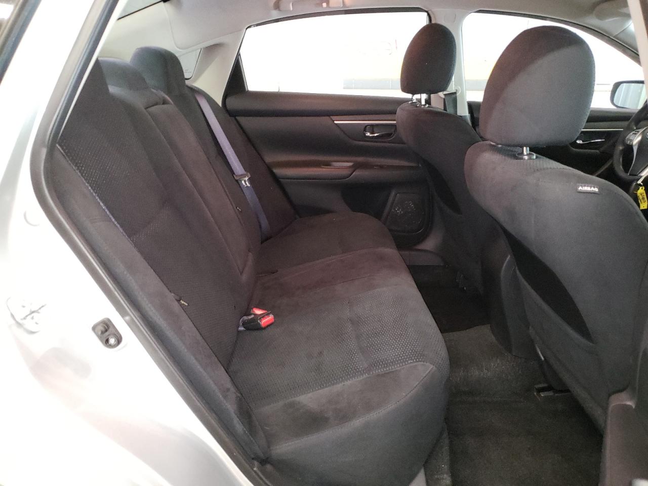 Photo 6 from auction – 2015 NISSAN ALTIMA 2.5 with VIN 1N4AL3APXFN872776
