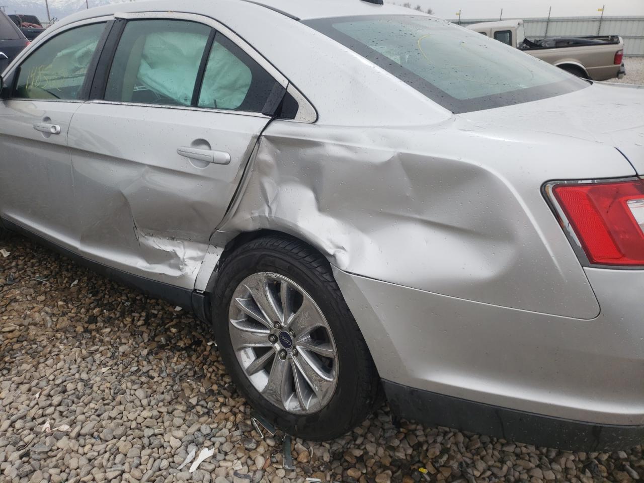 Photo 9 from auction – 2010 FORD TAURUS LIM with VIN 1FAHP2JW2AG140577