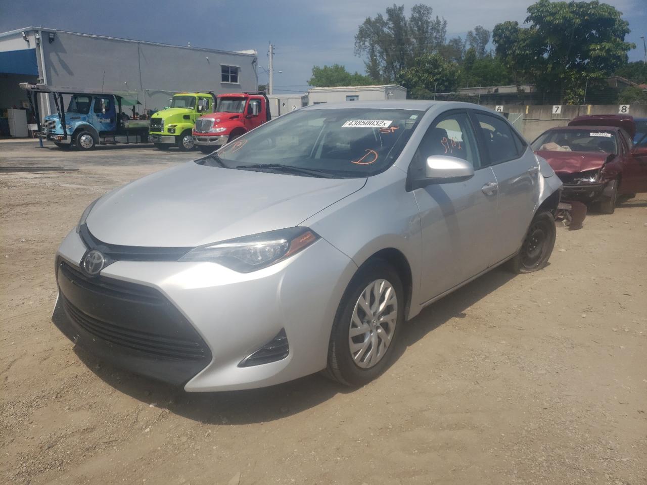 Photo 2 from auction – 2017 TOYOTA COROLLA L with VIN 5YFBURHE1HP697410