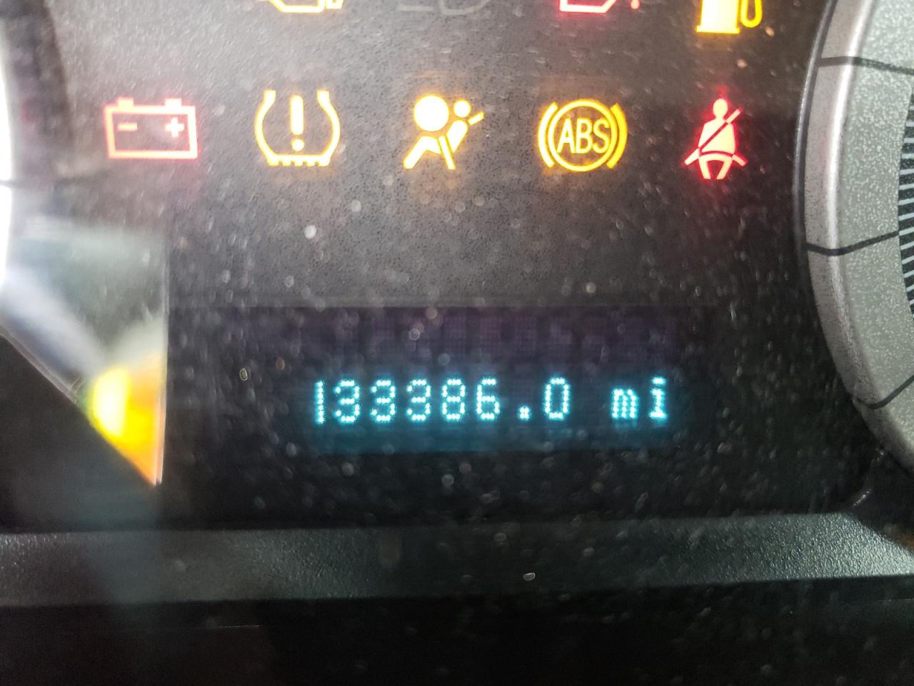 Photo 8 from auction – 2009 FORD ESCAPE LIM with VIN 1FMCU04G89KB88952