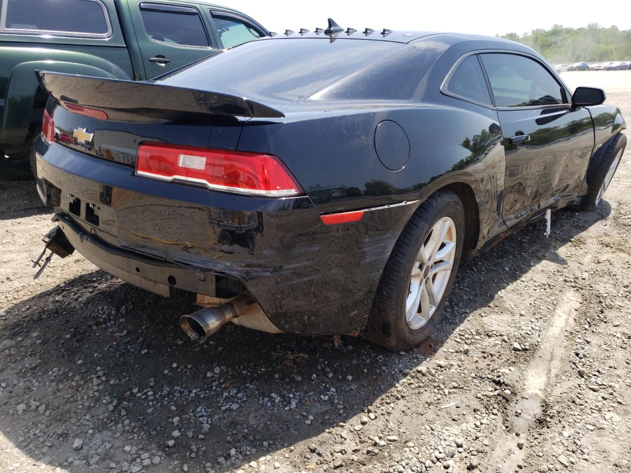 Photo 4 from auction – 2015 CHEVROLET CAMARO LS with VIN 2G1FB1E38F9152256