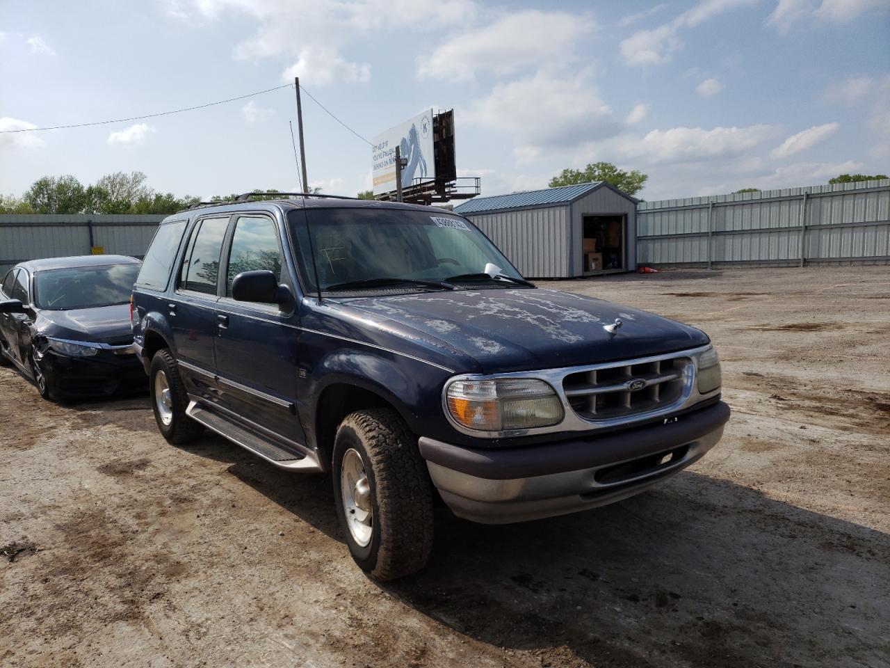 FORD EXPLORER 1997 with VIN 1FMDU32P2VUA43476 - Photo from auction