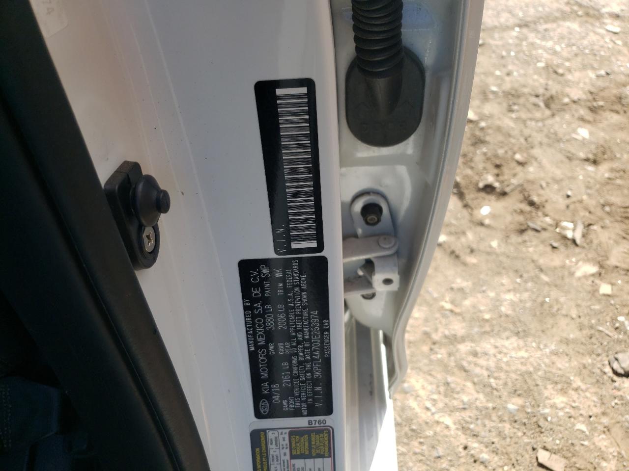 Photo 10 from auction – 2018 KIA FORTE LX with VIN 3KPFL4A70JE263974