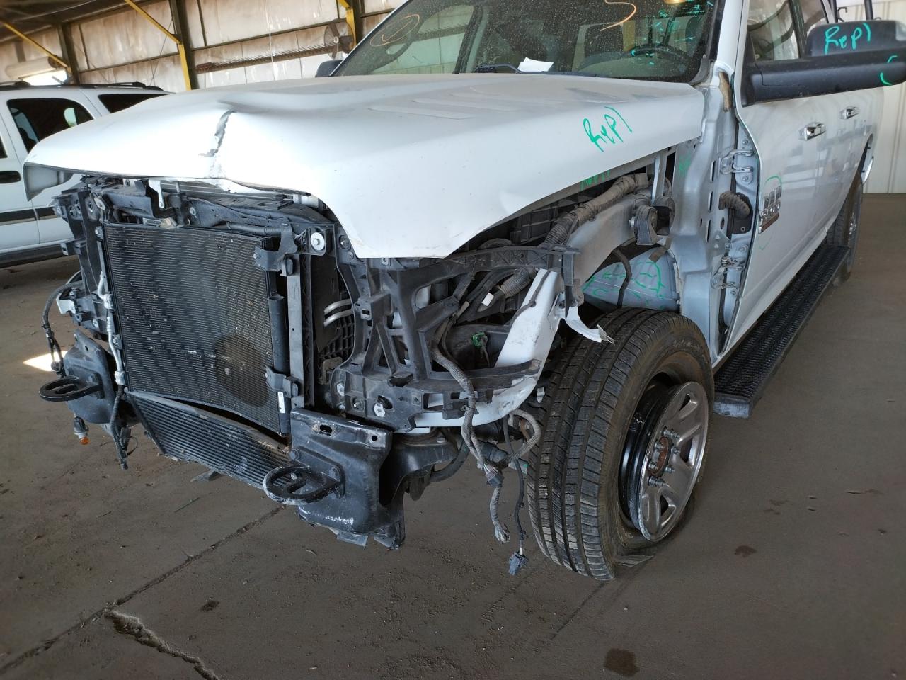 Photo 9 from auction – 2018 RAM 2500 SLT with VIN 3C6UR5DL7JG278312