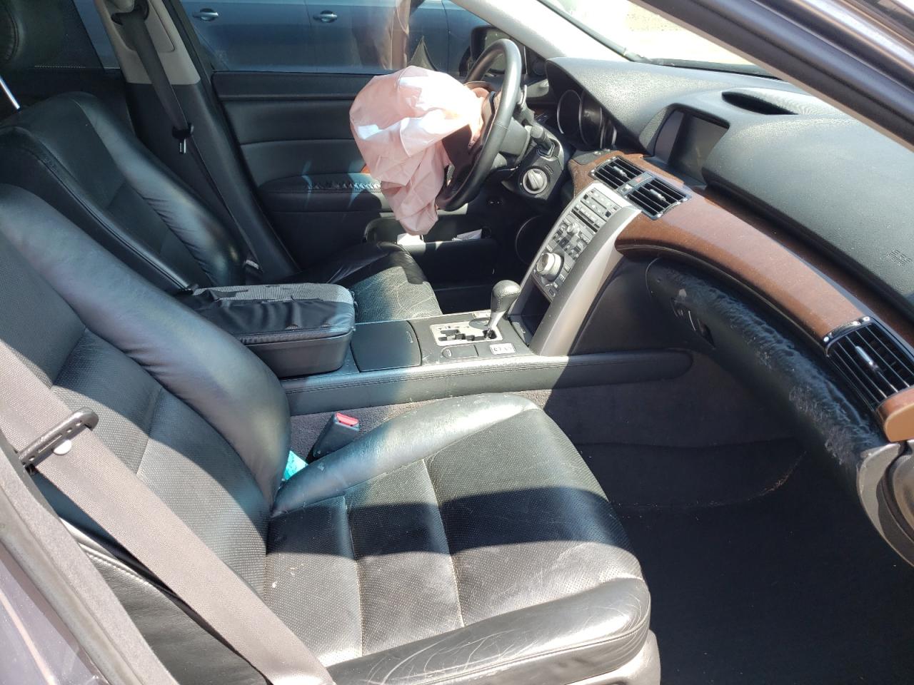 Photo 5 from auction – 2008 ACURA RL with VIN JH4KB16688C002057