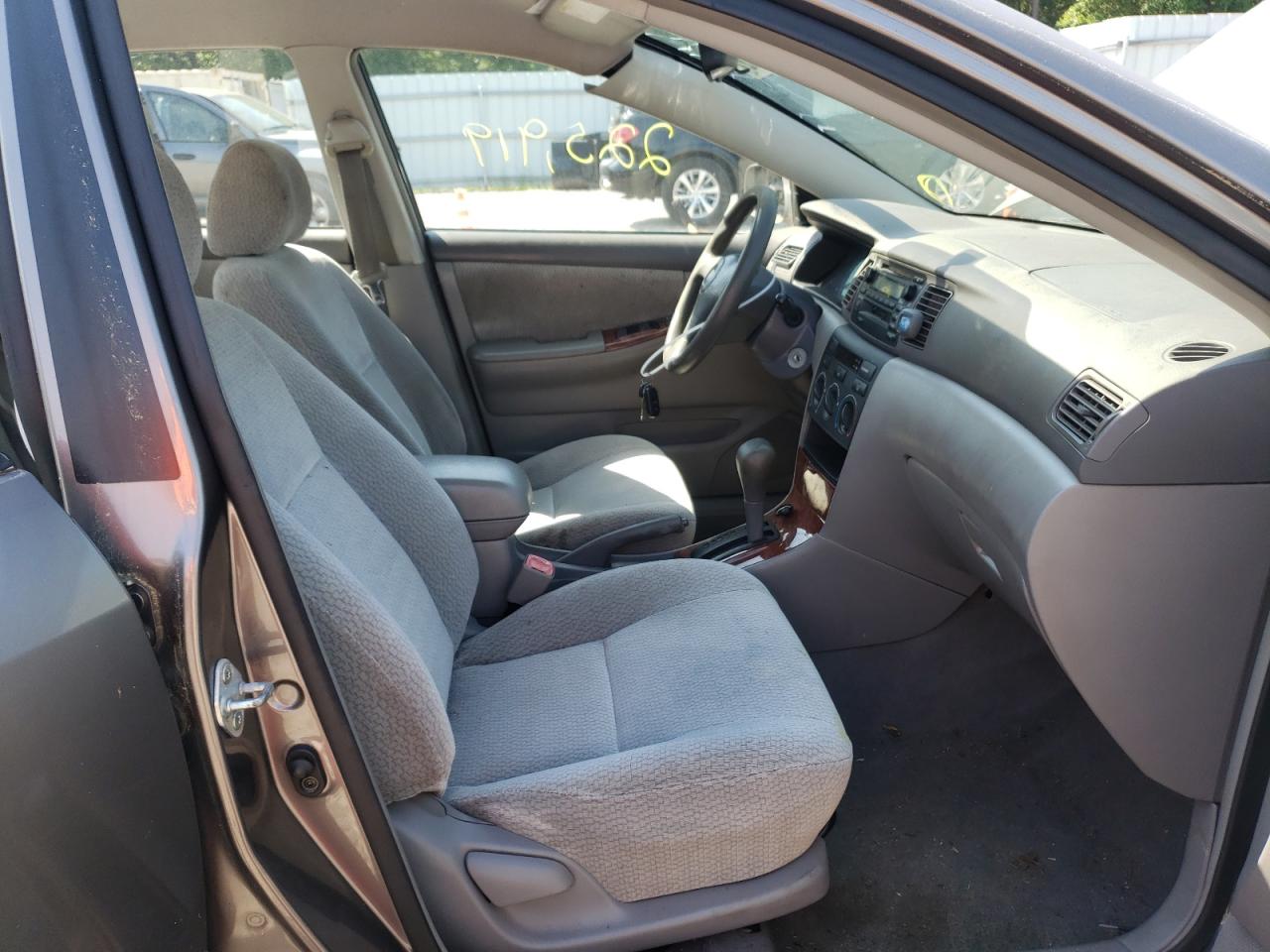 Photo 5 from auction – 2004 TOYOTA COROLLA CE with VIN 1NXBR32EX4Z288161