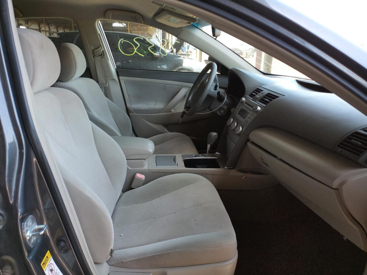 Photo 5 from auction – 2011 TOYOTA CAMRY BASE with VIN 4T4BF3EK5BR185551