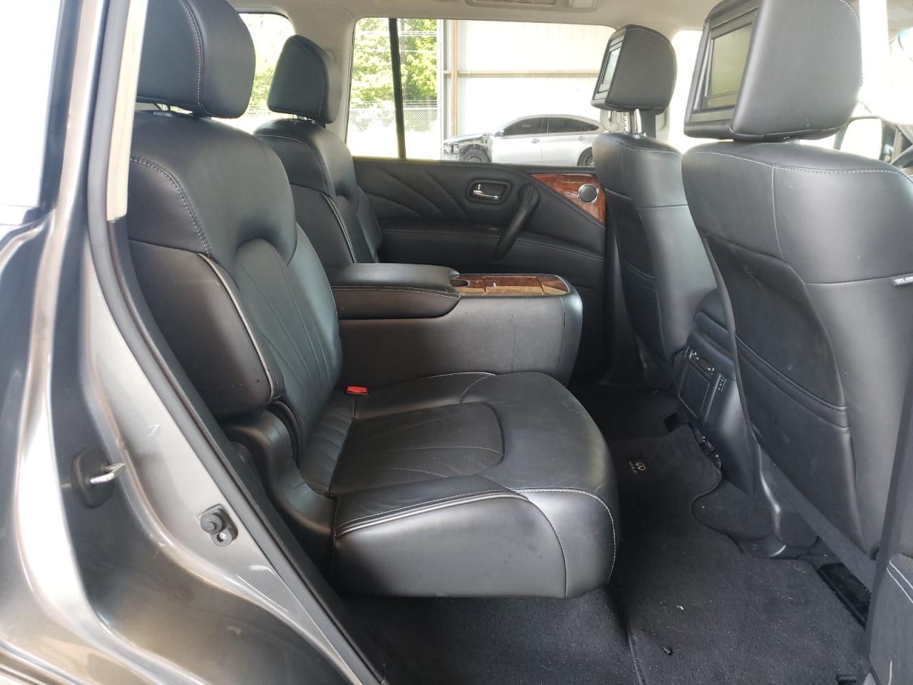 Photo 6 from auction – 2015 INFINITI QX80 with VIN JN8AZ2NE9F9084645