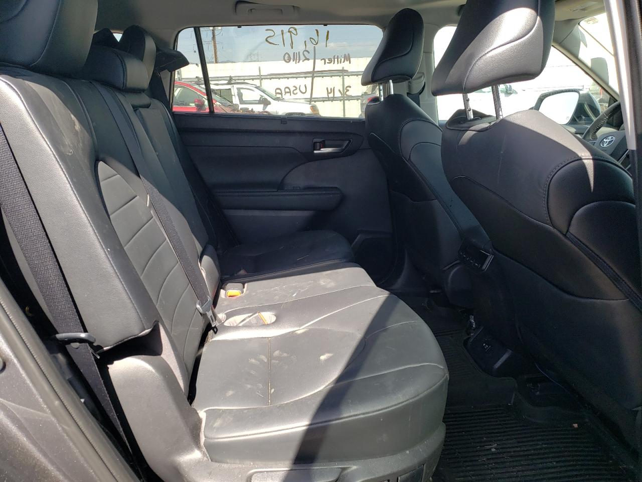 Photo 6 from auction – 2021 TOYOTA HIGHLANDER with VIN 5TDHBRCH4MS515248
