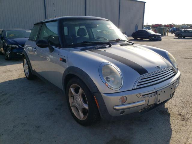 MINI COOPER 2003 with VIN WMWRC33463TC44303 - Photo from auction