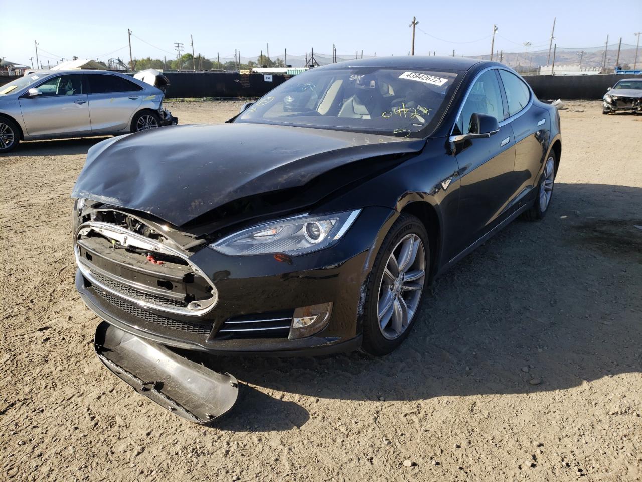 Photo 2 from auction – 2013 TESLA MODEL S with VIN 5YJSA1CG3DFP08304