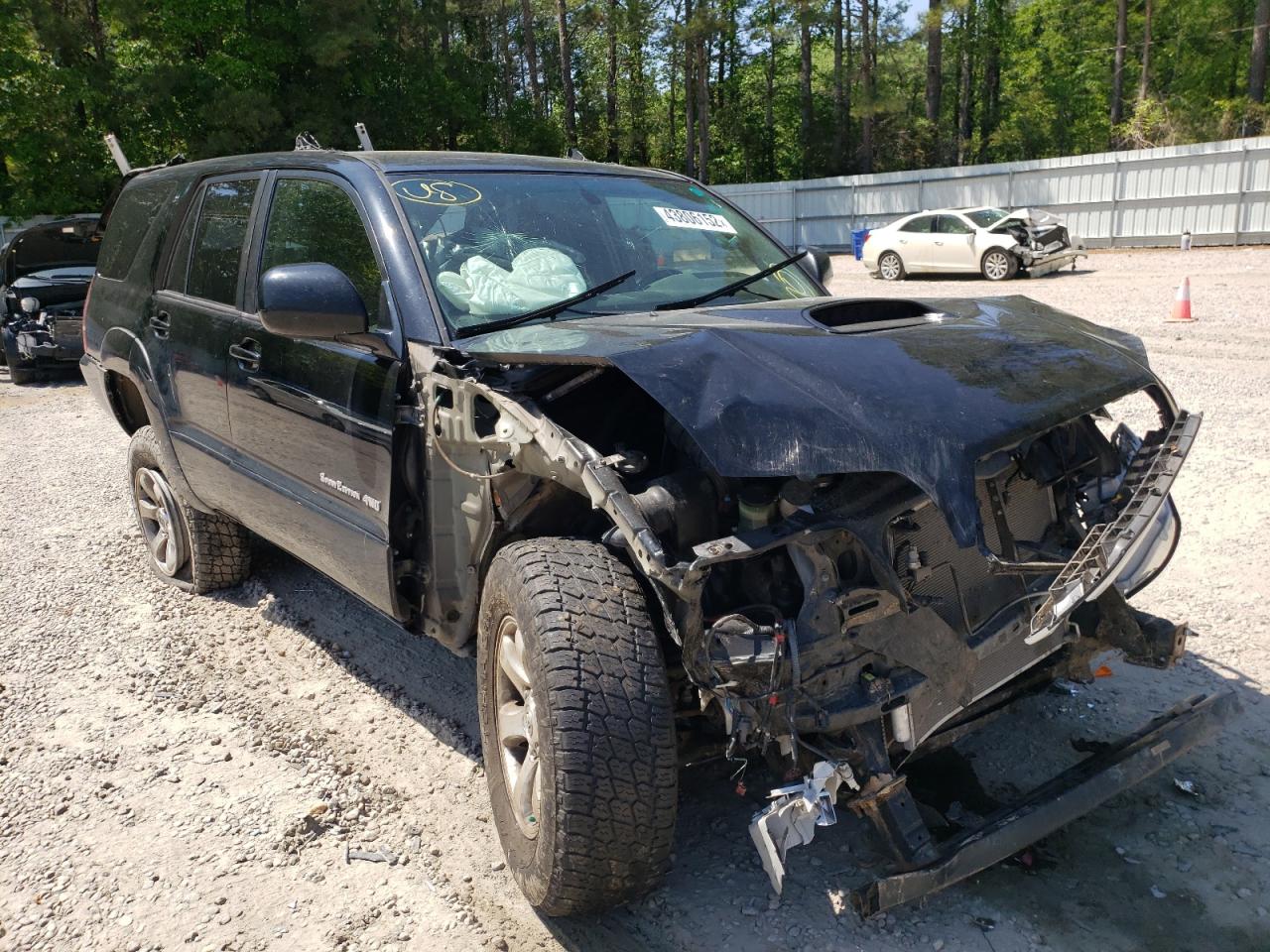 TOYOTA 4RUNNER SR 2005 with VIN JTEBU14RX50078185 - Photo from auction