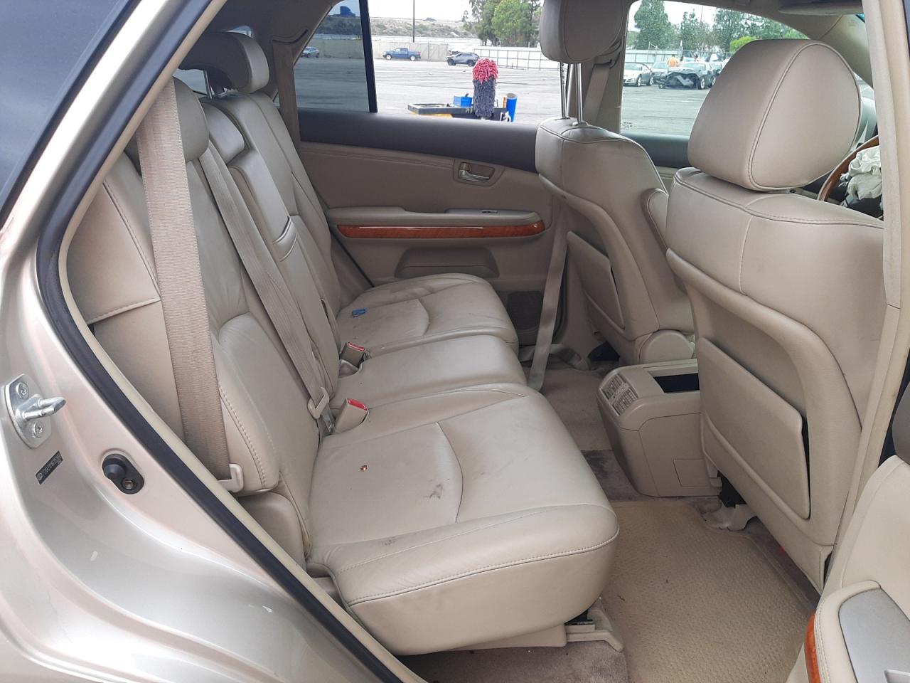 Photo 6 from auction – 2006 LEXUS RX 330 with VIN 2T2GA31U16C052956