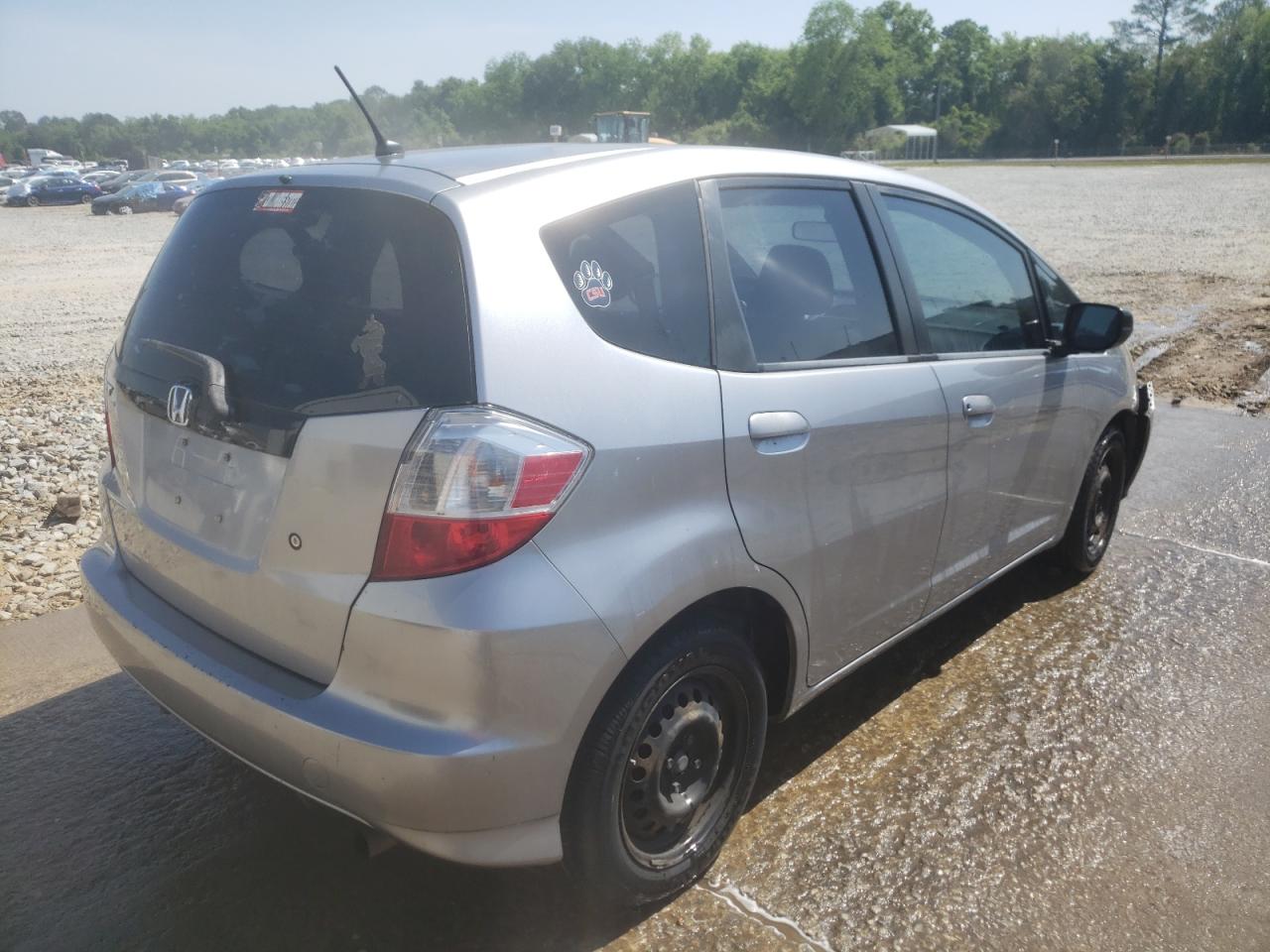 Photo 4 from auction – 2010 HONDA FIT with VIN JHMGE8H28AS022191