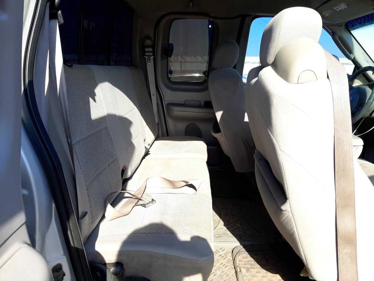 Photo 6 from auction – 2003 FORD F150 with VIN 1FTRX18LX3NB43360