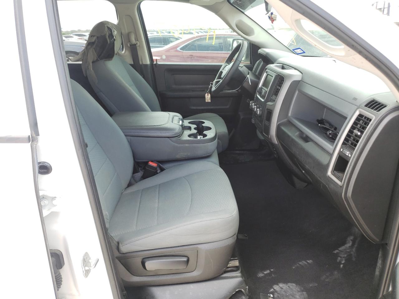 Photo 5 from auction – 2018 RAM 1500 ST with VIN 1C6RR6FT2JS317910