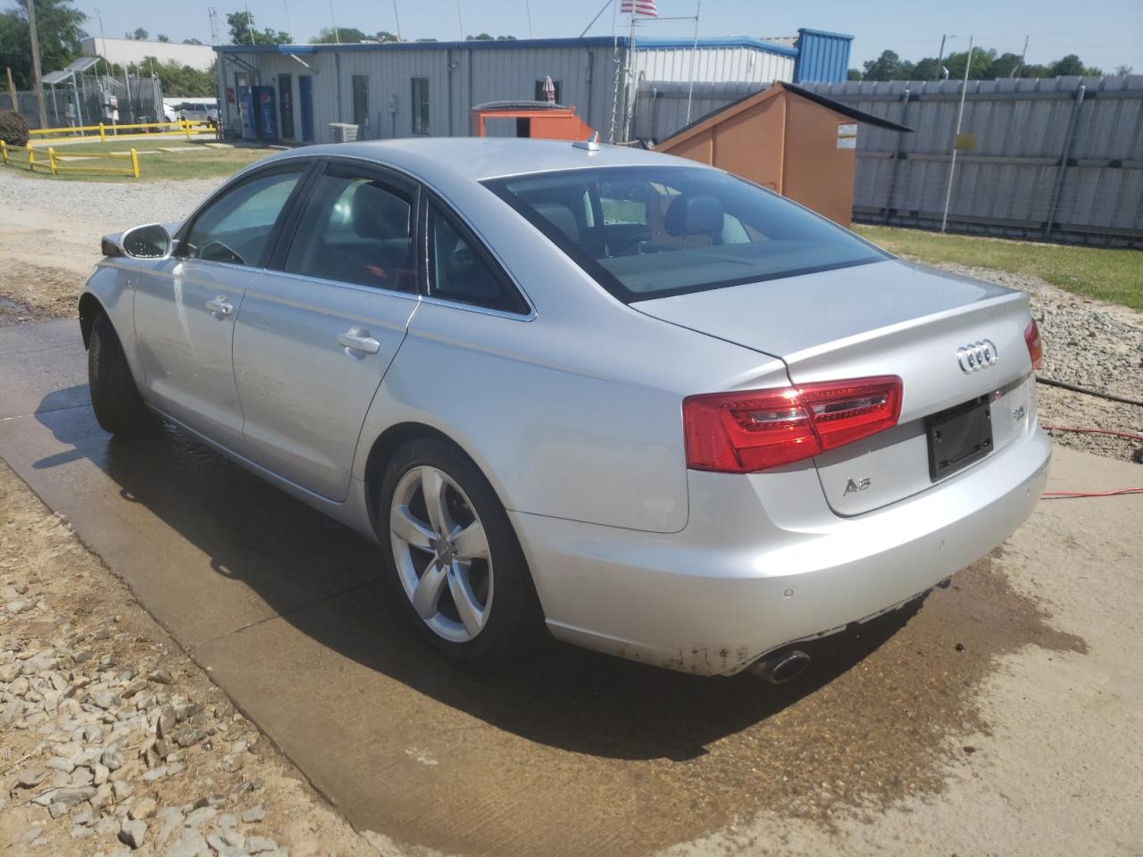 Zdjęcie 3 z aukcji – 2012 AUDI A6 PREMIUM z VIN WAUGGAFC7CN164819