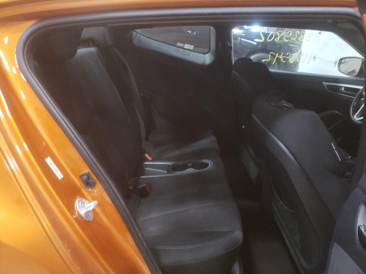 Photo 6 from auction – 2015 HYUNDAI VELOSTER with VIN KMHTC6AD0FU241126