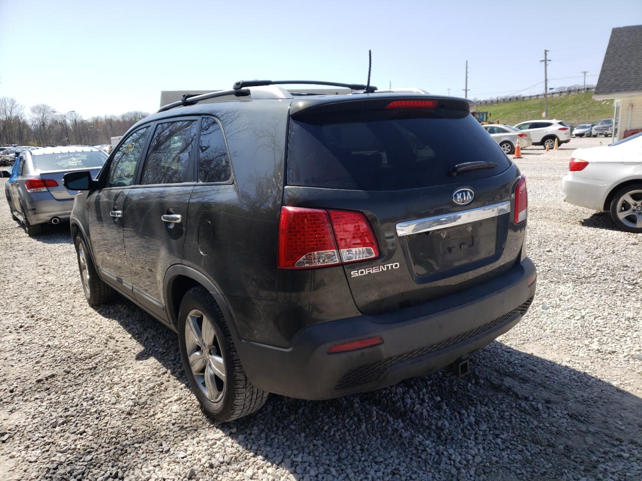 Photo 3 from auction – 2012 KIA SORENTO EX with VIN 5XYKU3A69CG264298