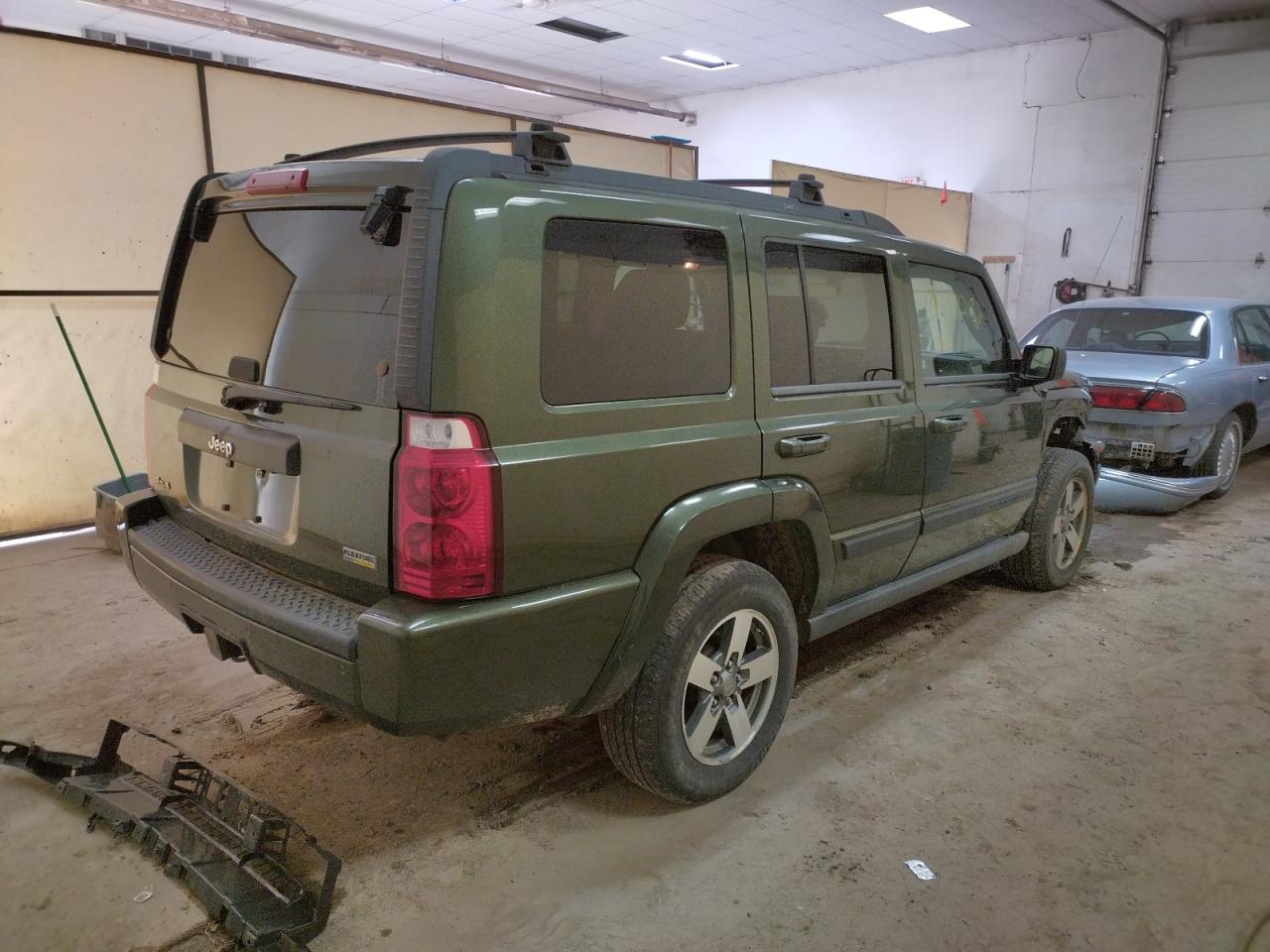 Photo 4 from auction – 2007 JEEP COMMANDER with VIN 1J8HG48P37C620057