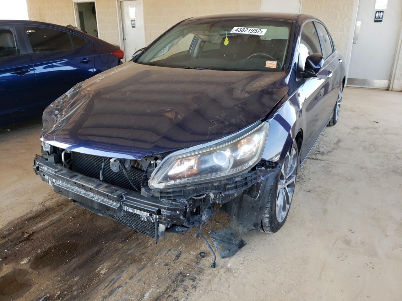 Photo 2 from auction – 2015 HONDA ACCORD SPO with VIN 1HGCR2F58FA098975
