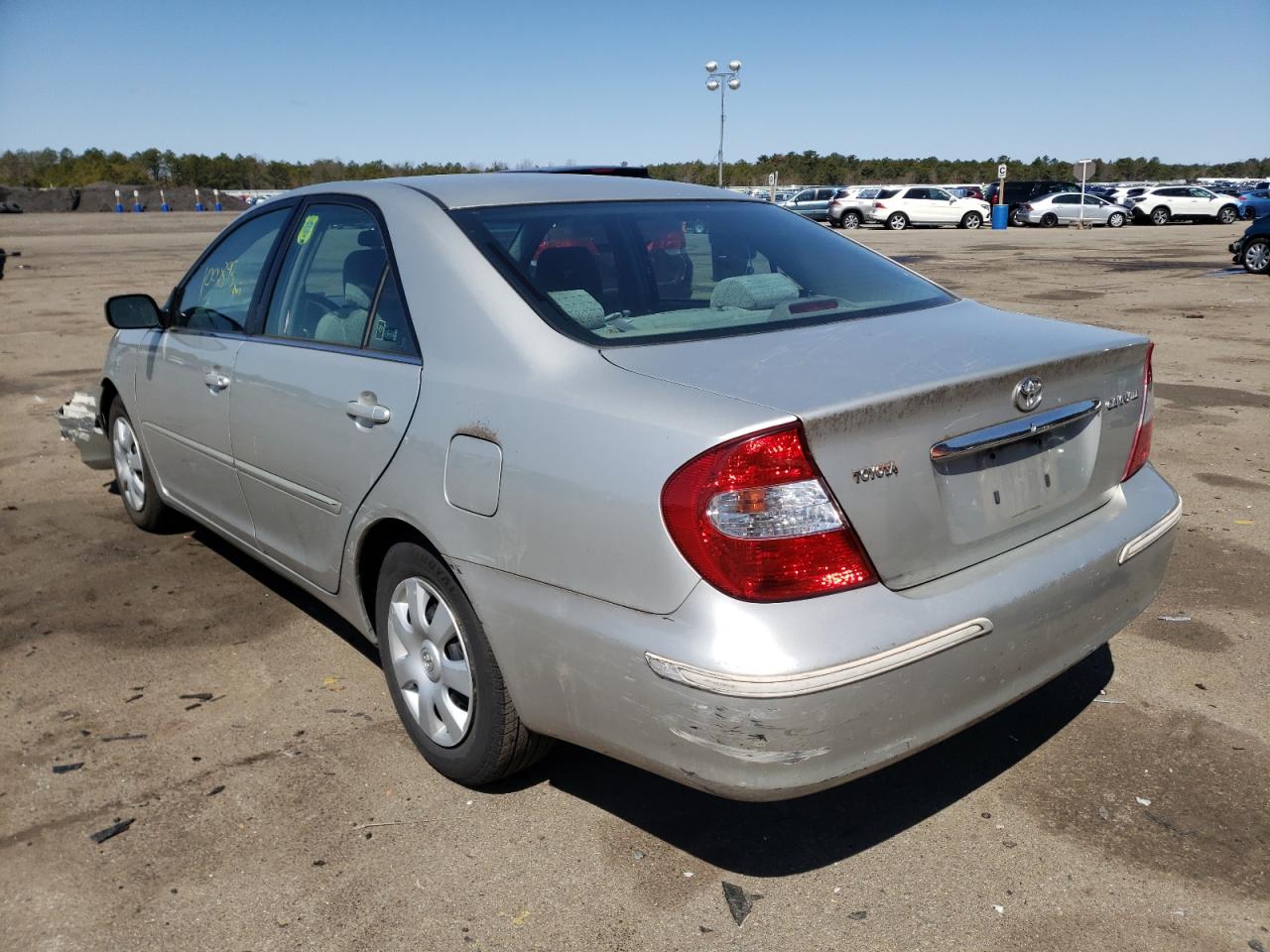 Photo 3 from auction – 2002 TOYOTA CAMRY with VIN 4T1BE32K42U040048