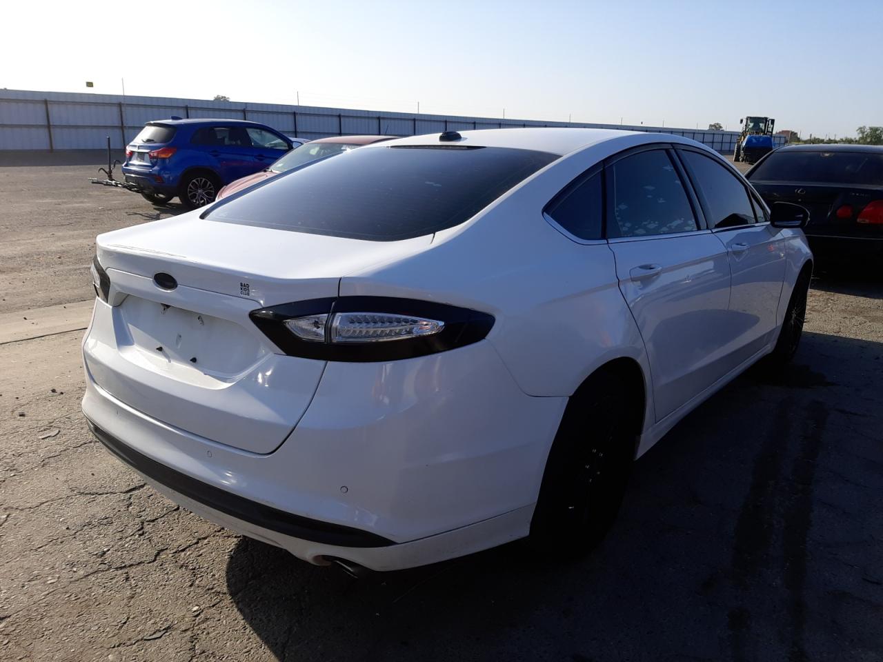 Photo 4 from auction – 2016 FORD FUSION SE with VIN 3FA6P0H71GR239984