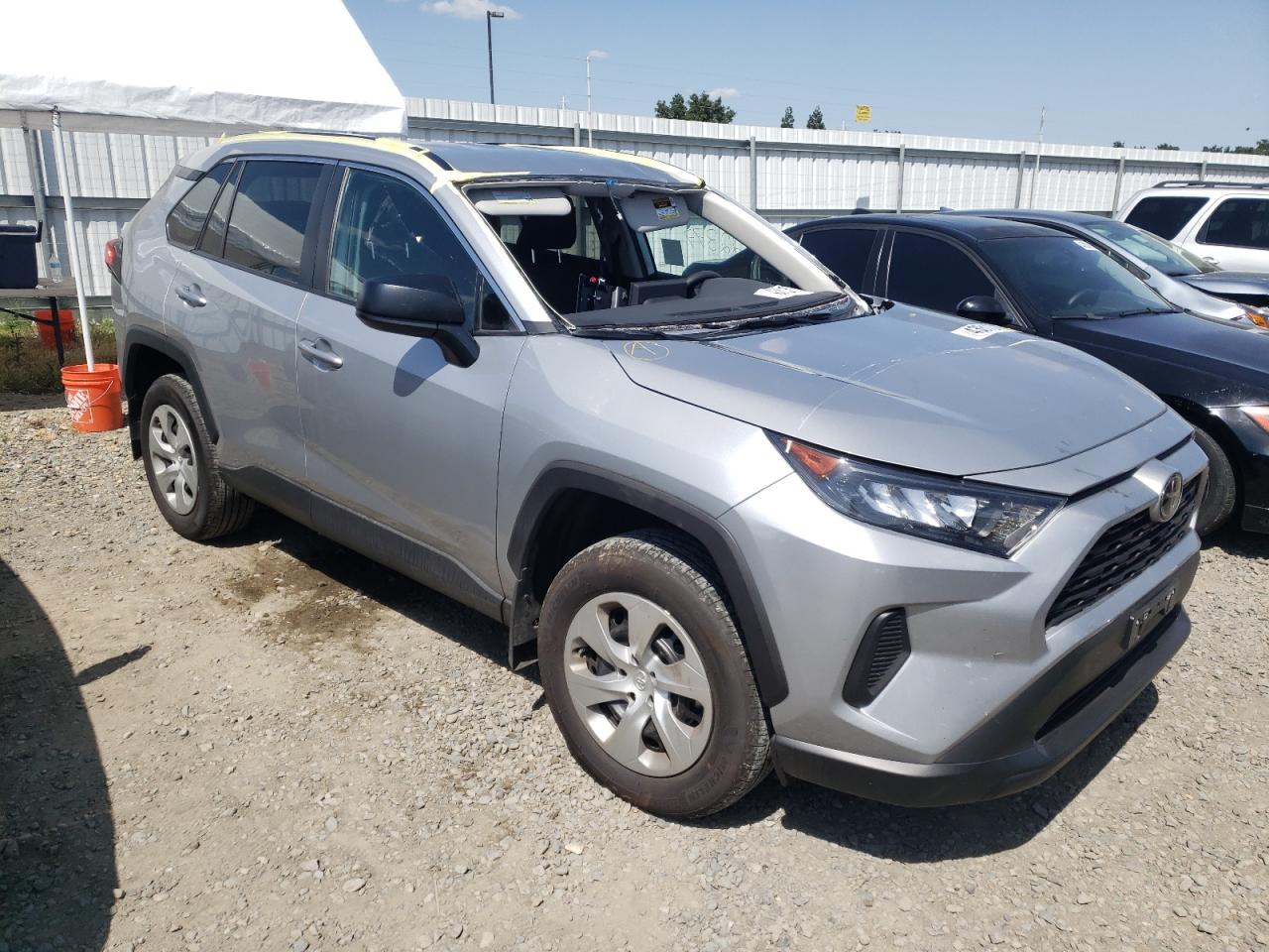 Photo 14 from auction – 2021 TOYOTA RAV4 LE with VIN 2T3F1RFVXMW204613